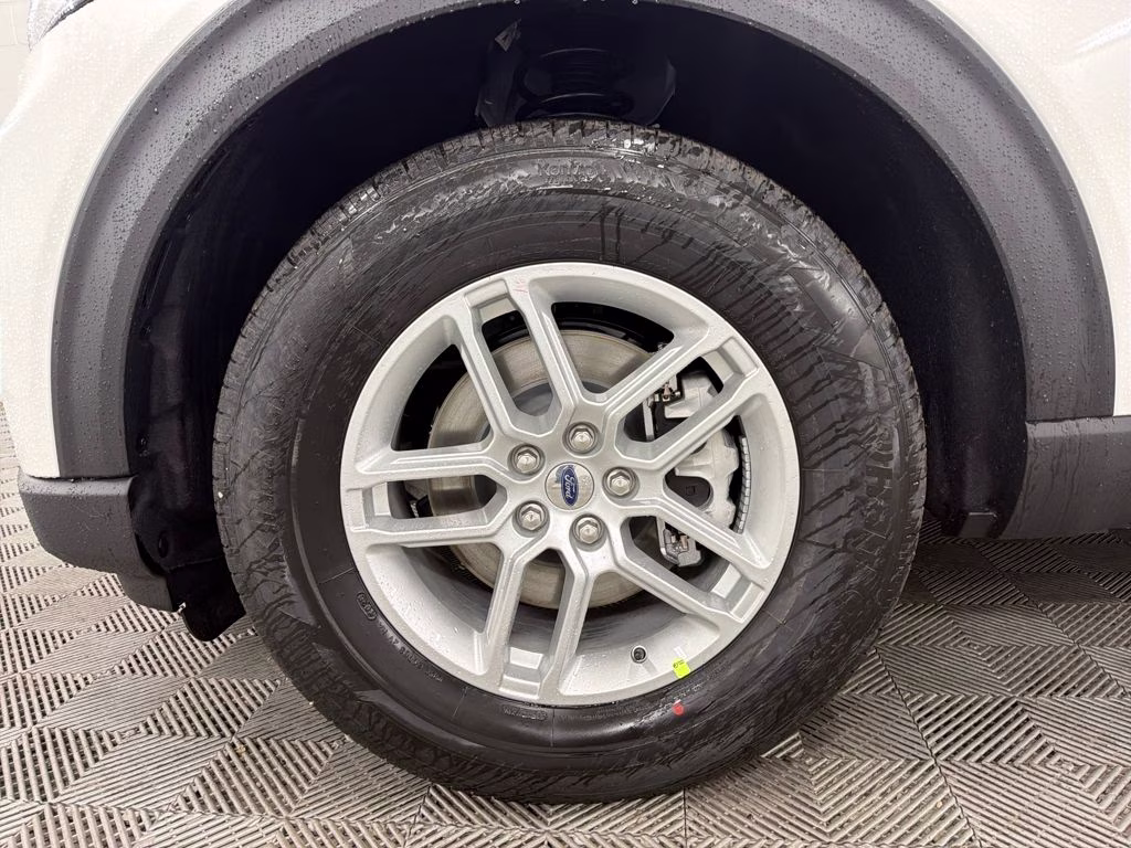 2026 STAR WHITE TRI-COAT Ford Explorer Active RWD SUV