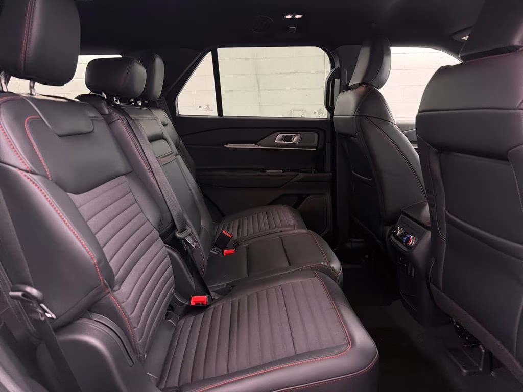 2026 STAR WHITE TRI-COAT Ford Explorer ST-Line RWD SUV