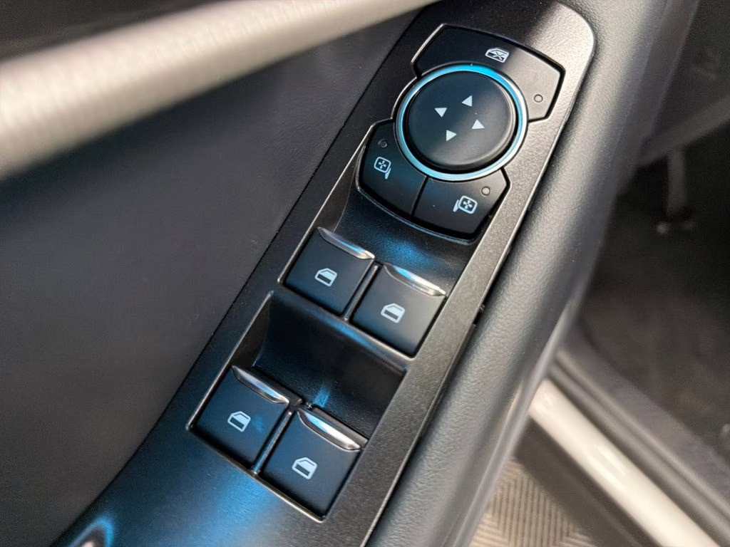 2026 STAR WHITE TRI-COAT Ford Explorer Tremor 4X4 SUV