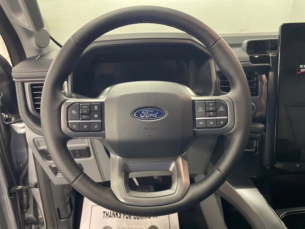 2025 ICONIC SILVER Ford F-150 Lightning Flash AWD Truck