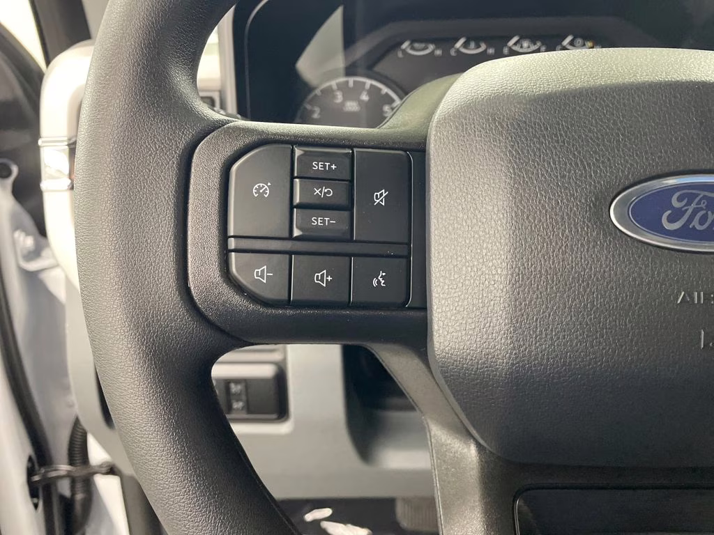 2026 OXFORD WHITE Ford Super Duty F-250 SRW STX 4X4 Truck