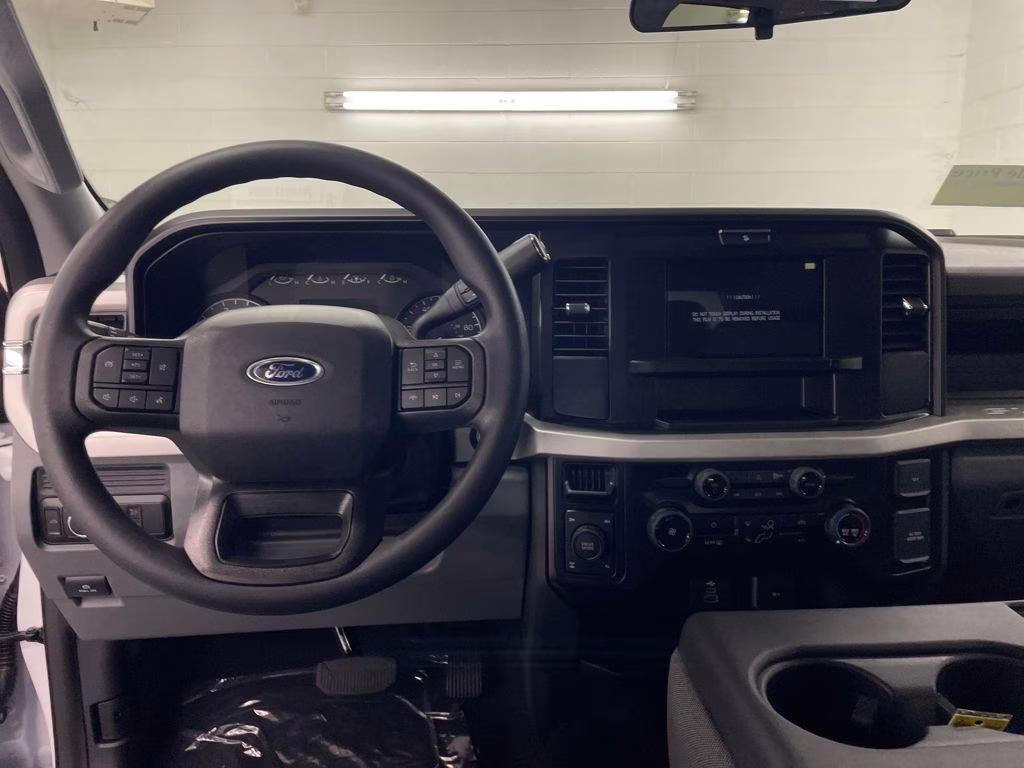 2026 OXFORD WHITE Ford Super Duty F-250 SRW STX 4X4 Truck