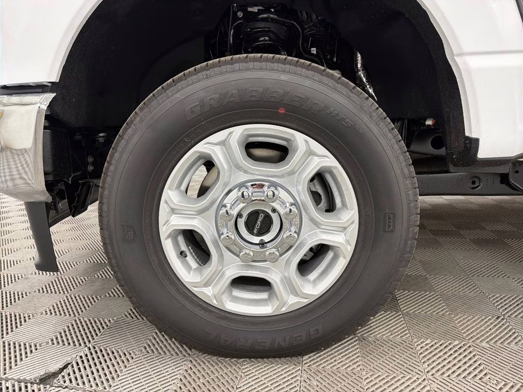 2026 OXFORD WHITE Ford Super Duty F-250 SRW XLT 4X4 Truck