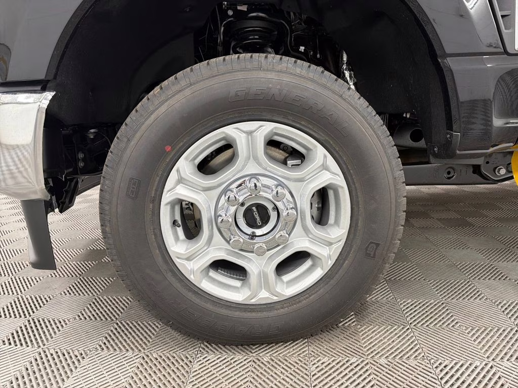 2026 AGATE BLACK Ford Super Duty F-250 SRW XLT 4X4 Truck