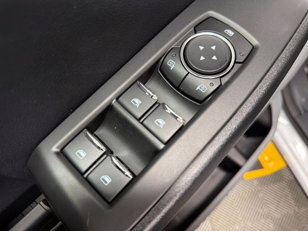 2026 Oxford White Ford Super Duty F-250 SRW XL 4X4 Truck