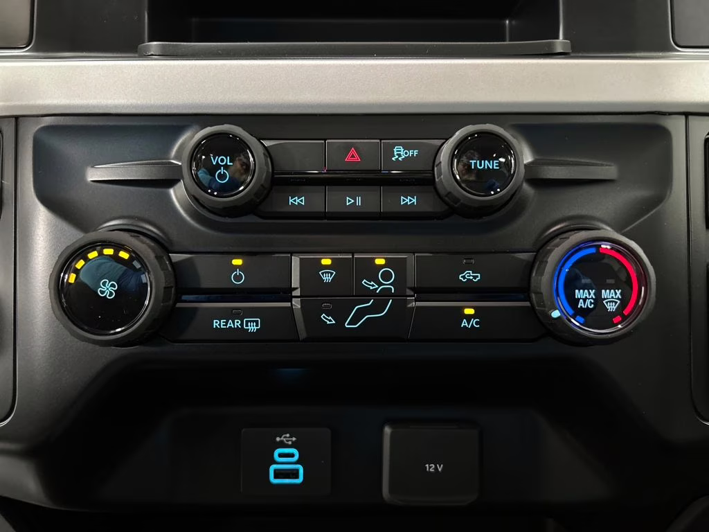 2026 AVALANCHE Ford Super Duty F-250 SRW STX 4X4 Truck