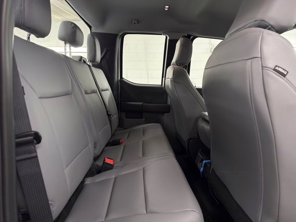 2026 Oxford White Ford Super Duty F-250 SRW XL 4X4 Truck