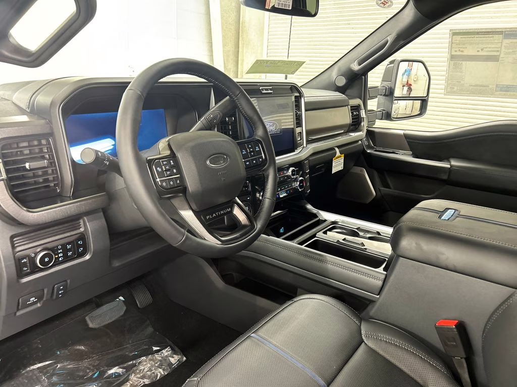 2026 AVALANCHE Ford Super Duty F-250 SRW Platinum 4X4 Truck