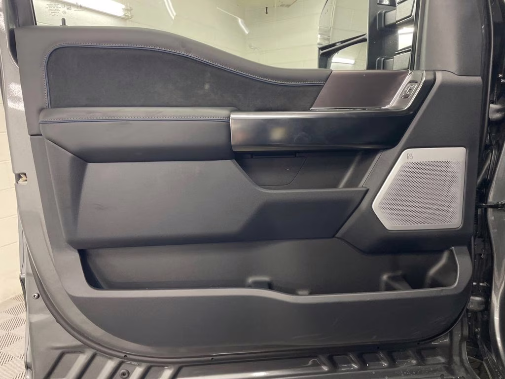 2026 CARBONIZED GRAY Ford Super Duty F-250 SRW Platinum 4X4 Truck