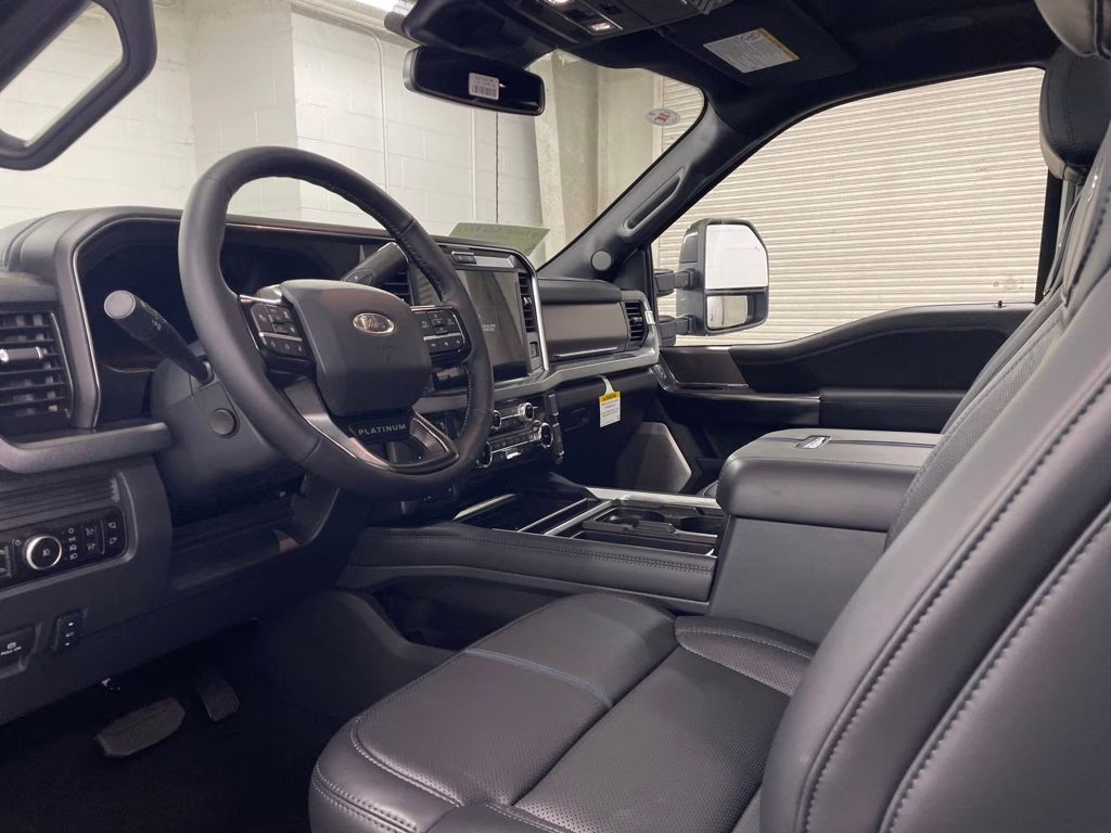 2026 STAR WHITE Ford Super Duty F-250 SRW Platinum 4X4 Truck