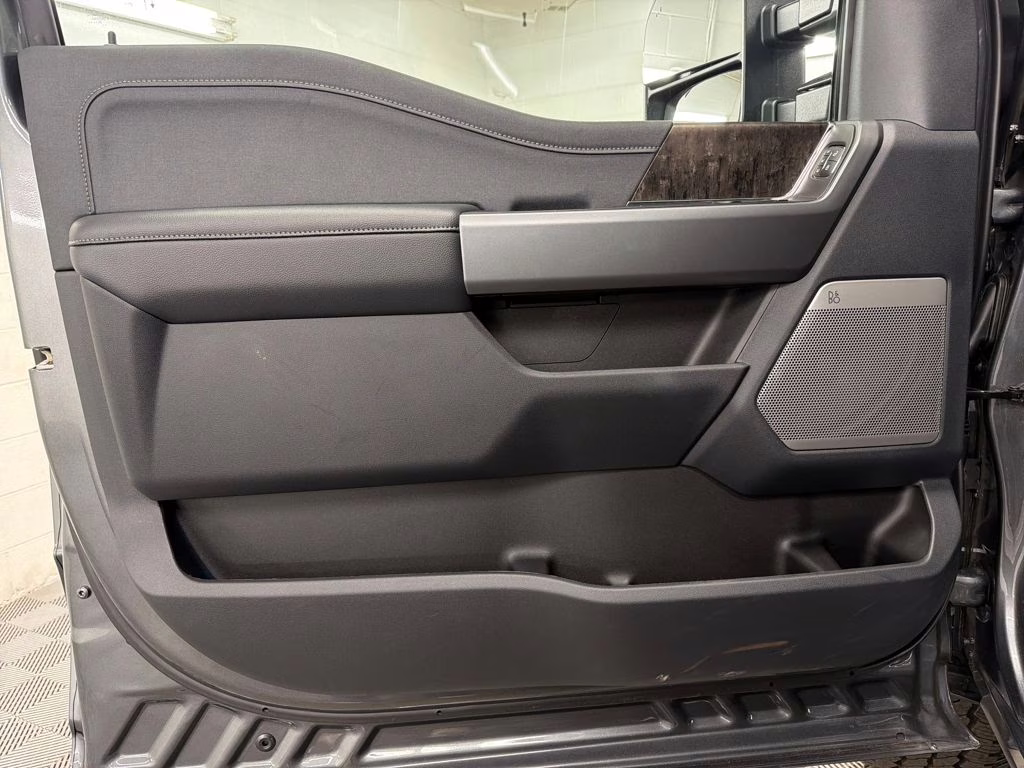 2026 CARBONIZED GRAY Ford Super Duty F-250 SRW Lariat 4X4 Truck