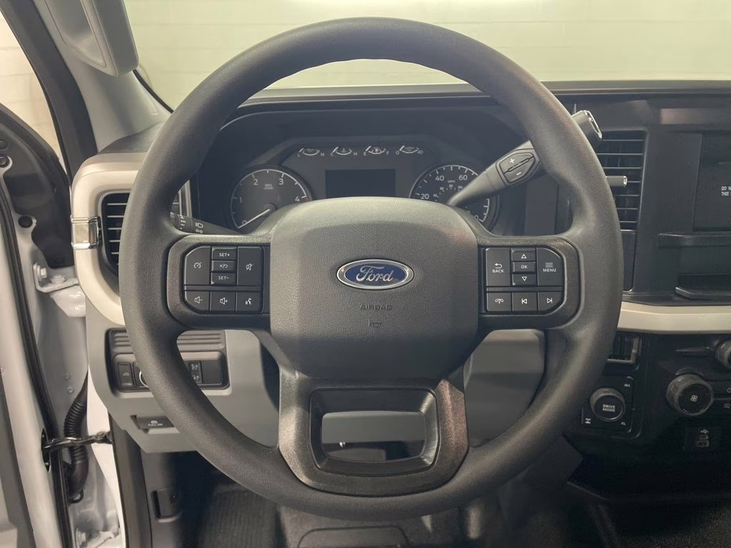 2026 OXFORD WHITE Ford Super Duty F-350 SRW XL 4X4 Truck