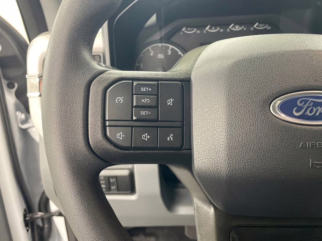 2026 OXFORD WHITE Ford Super Duty F-350 SRW XL 4X4 Truck