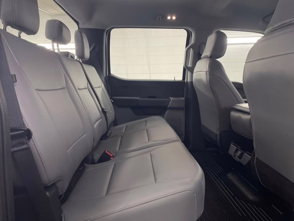 2026 OXFORD WHITE Ford Super Duty F-350 SRW XL 4X4 Truck