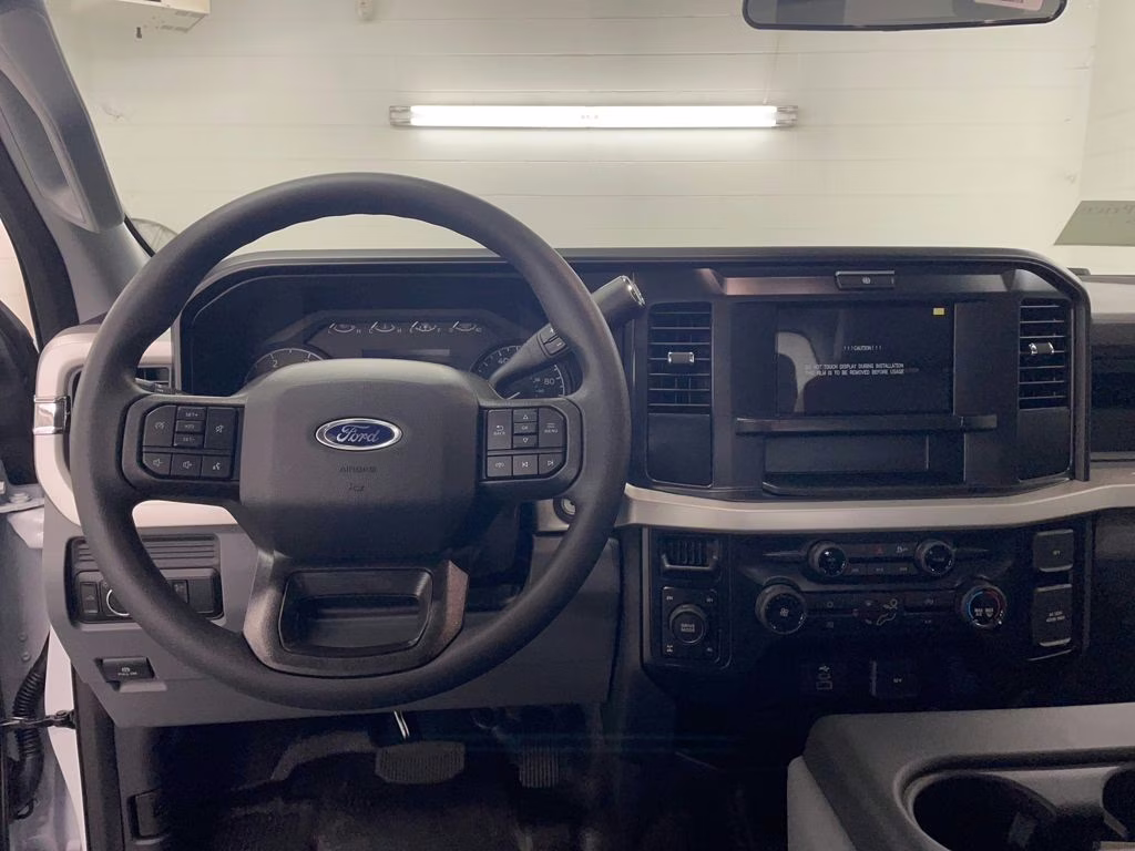 2026 OXFORD WHITE Ford Super Duty F-350 SRW XL 4X4 Truck