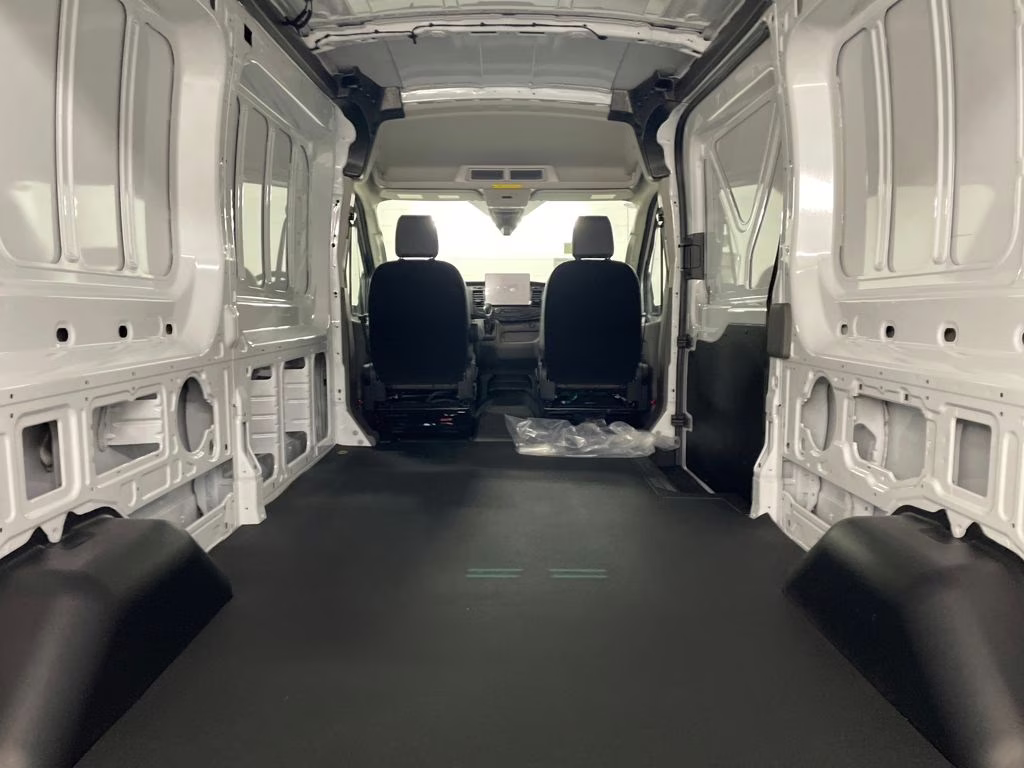 2026 OXFORD WHITE Ford Transit-250 Base RWD Van