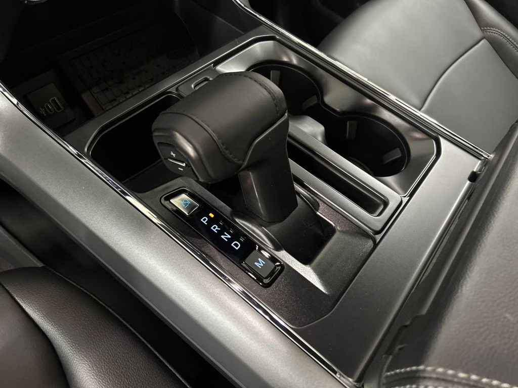 2025 OXFORD WHITE Ford F-150 XLT RWD Truck