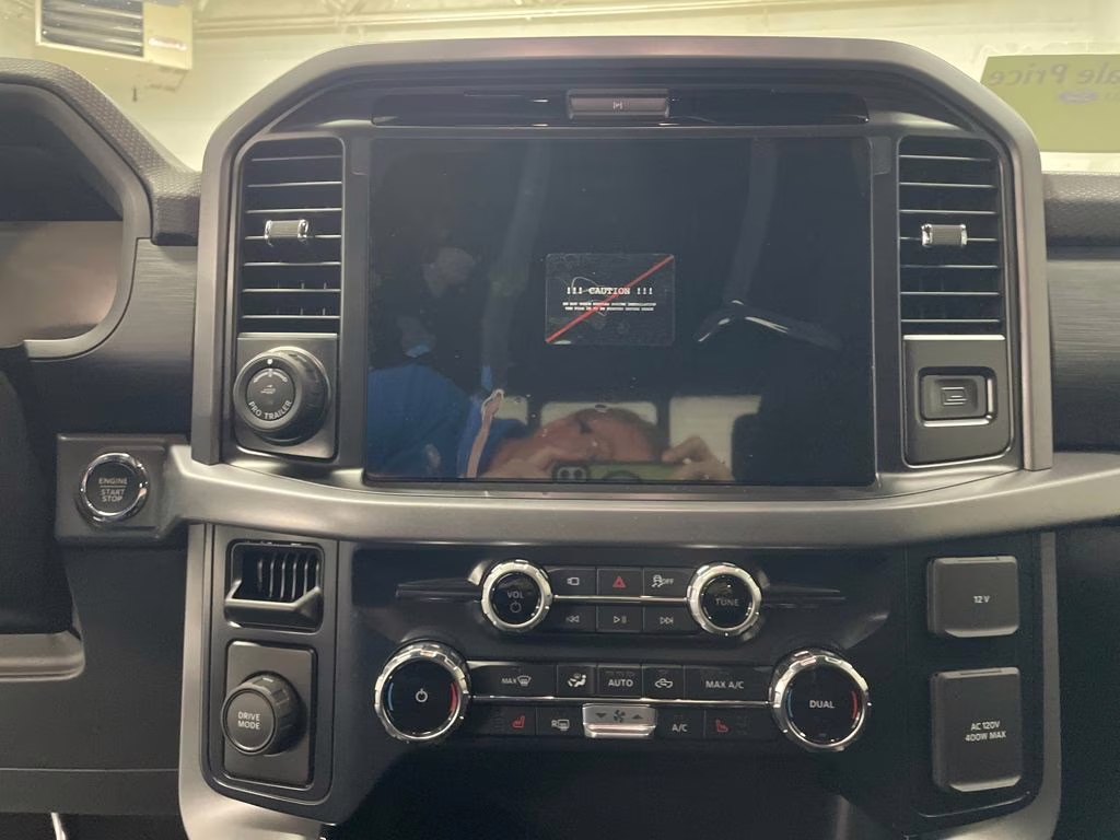 2025 AGATE BLACK Ford F-150 XLT RWD Truck