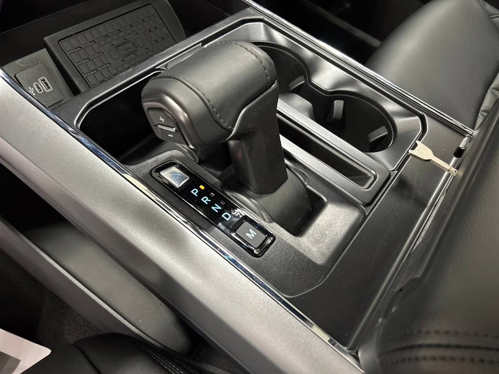 2025 RAPID RED TINTE Ford F-150 XLT Rocky Ridge 4X4 Truck