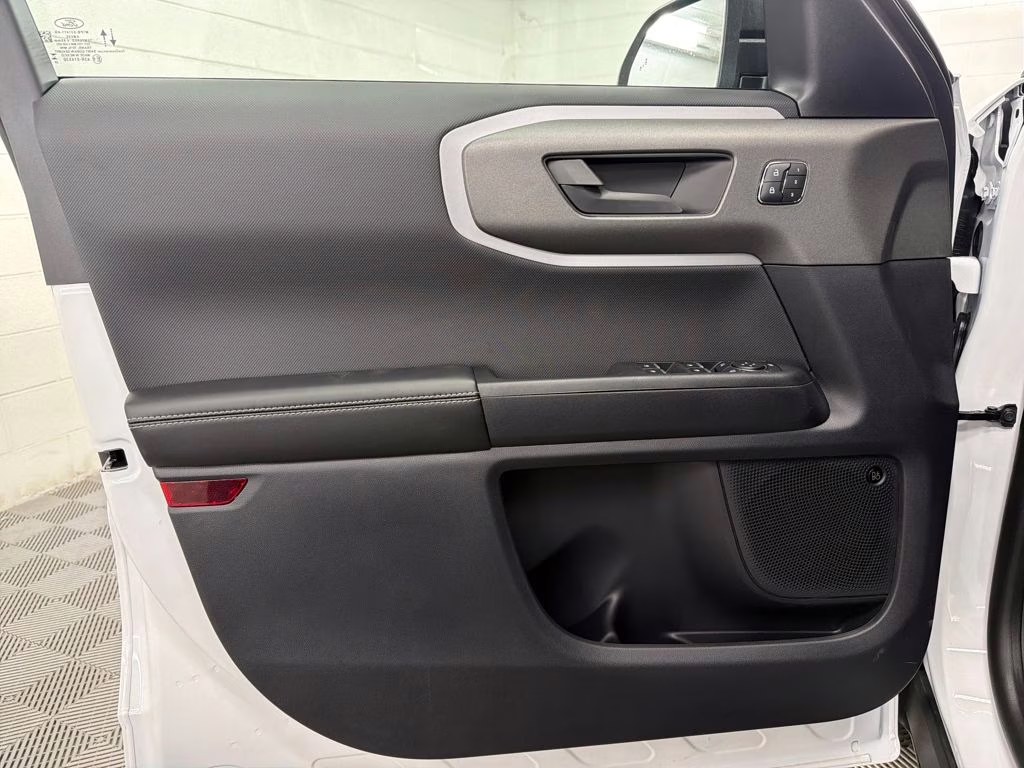 2025 OXFORD WHITE Ford Bronco Sport Outer Banks 4X4 SUV