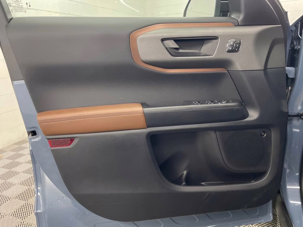 2025 AZURE GRAY TRI-COAT Ford Bronco Sport Outer Banks 4X4 SUV