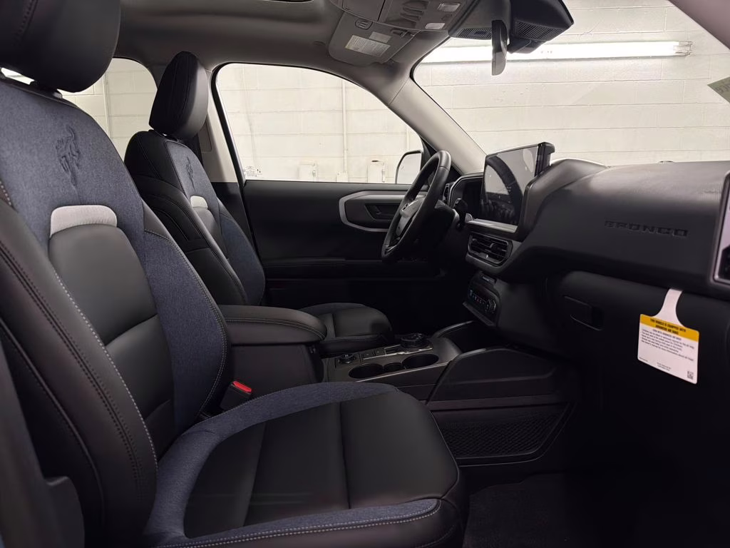 2025 AZURE GRAY TRI-COAT Ford Bronco Sport Outer Banks 4X4 SUV