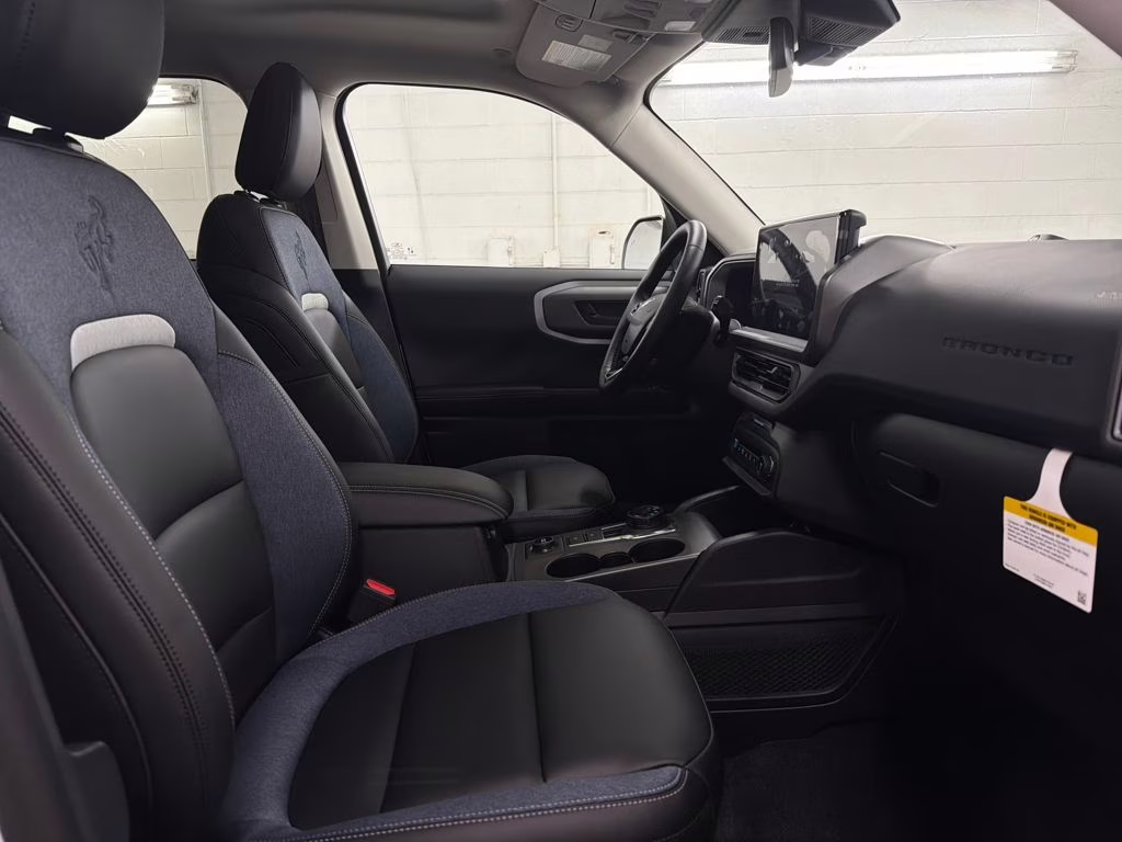 2025 OXFORD WHITE Ford Bronco Sport Outer Banks 4X4 SUV