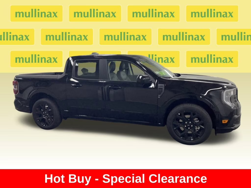 2025 SHADOW BLACK Ford Maverick Lobo High AWD Truck