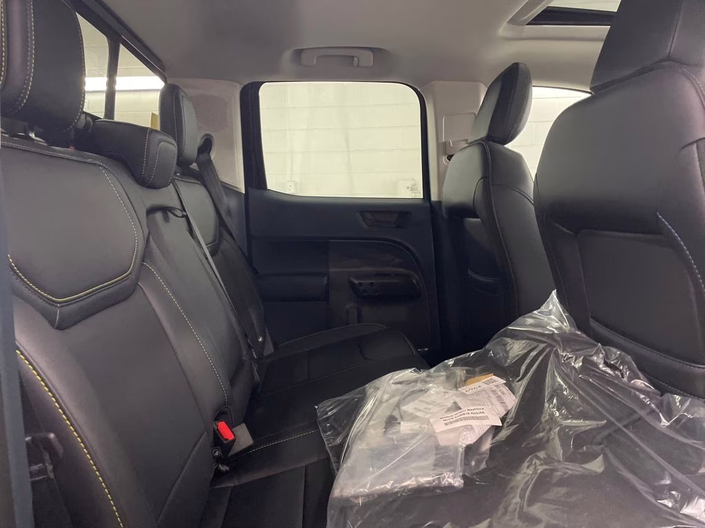 2025 SHADOW BLACK Ford Maverick Lobo High AWD Truck