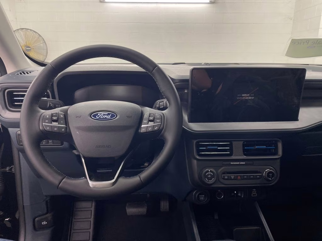 2025 SHADOW BLACK Ford Maverick Lobo High AWD Truck