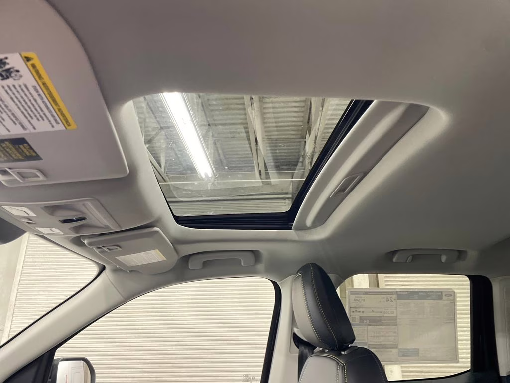 2025 SHADOW BLACK Ford Maverick Lobo High AWD Truck