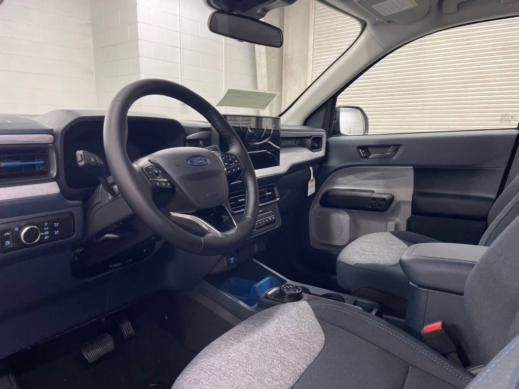 2025 SHADOW BLACK Ford Maverick XLT FWD Truck