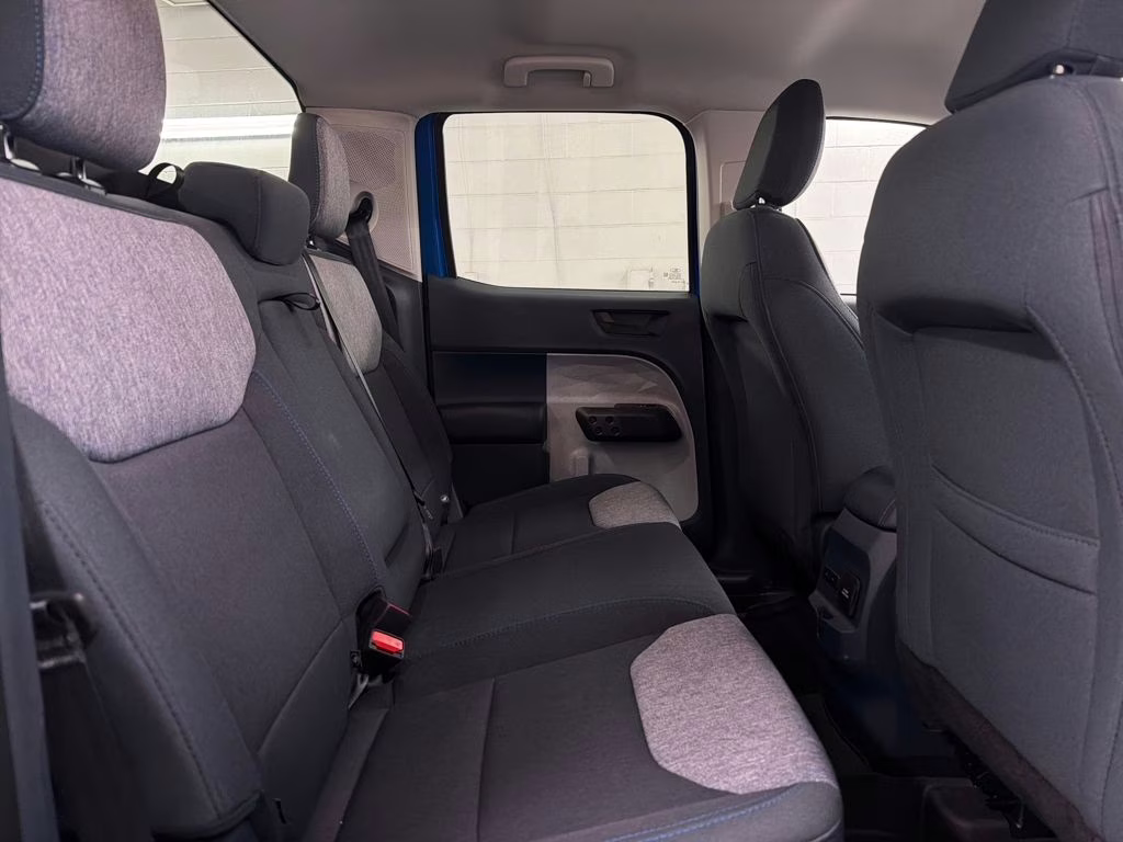 2025 VELOCITY BLUE Ford Maverick XLT FWD Truck