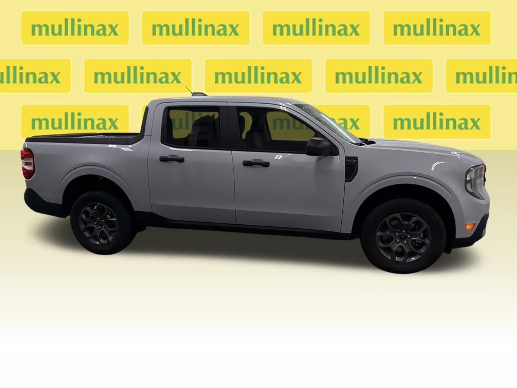 2025 SPACE WHITE Ford Maverick XLT FWD Truck