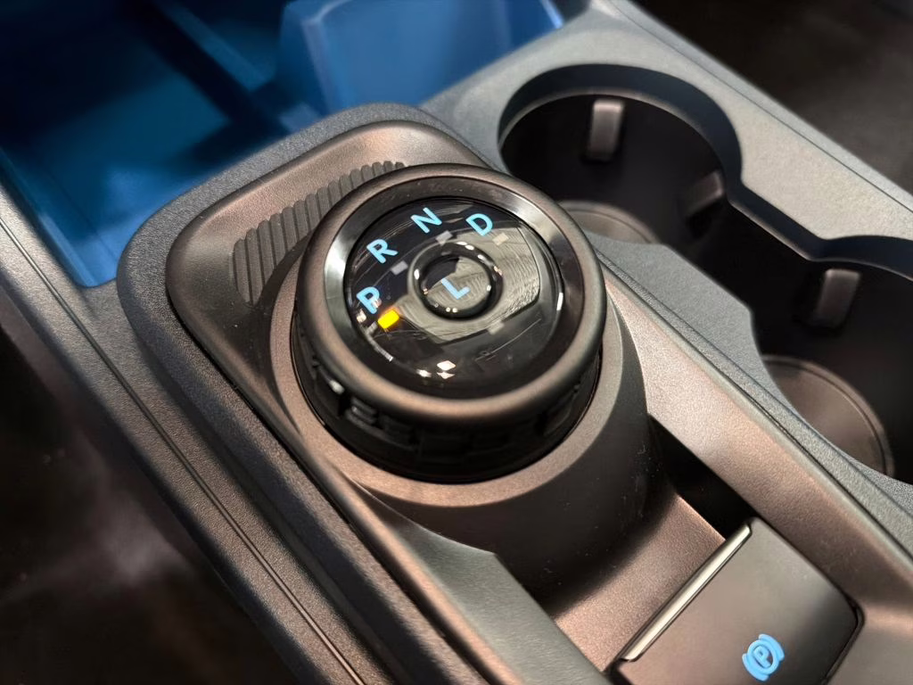 2025 SPACE WHITE Ford Maverick XLT FWD Truck