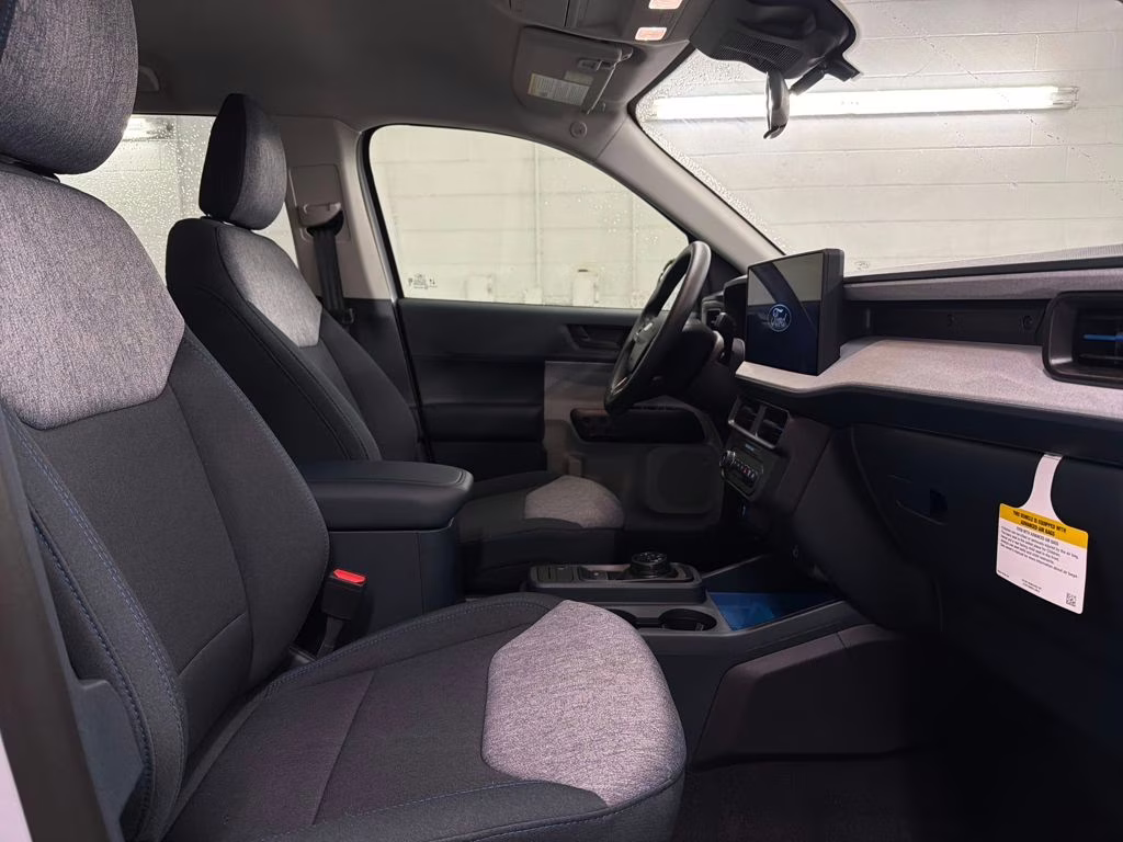 2025 SPACE WHITE Ford Maverick XLT FWD Truck