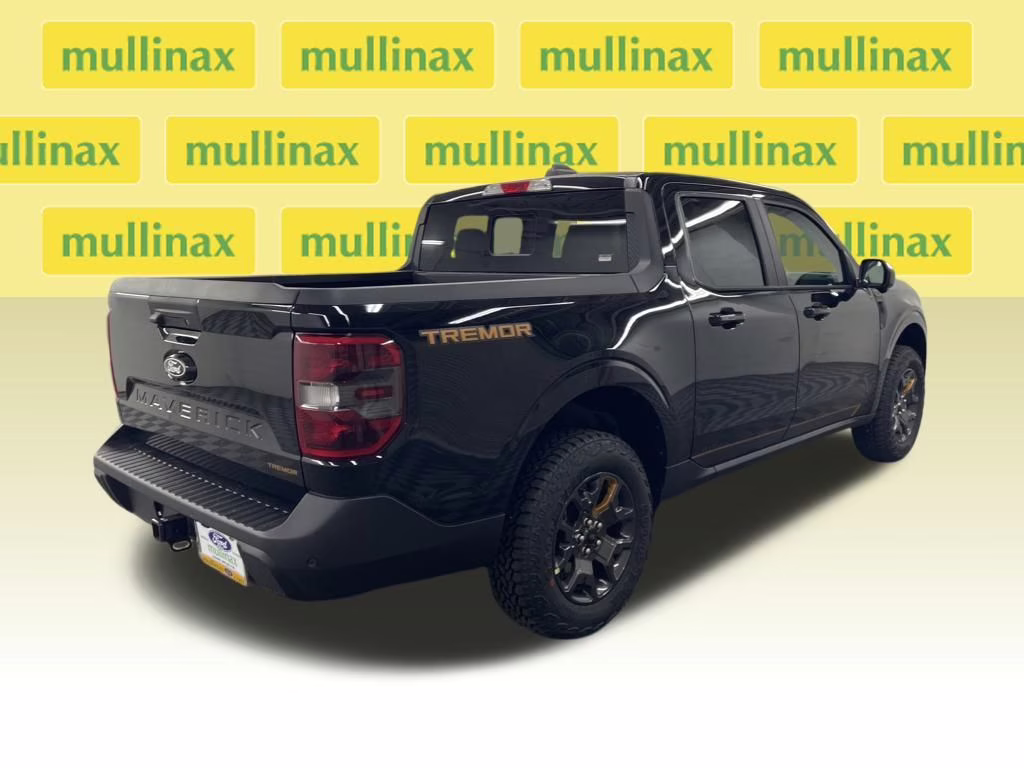 2025 SHADOW BLACK Ford Maverick Tremor AWD Truck