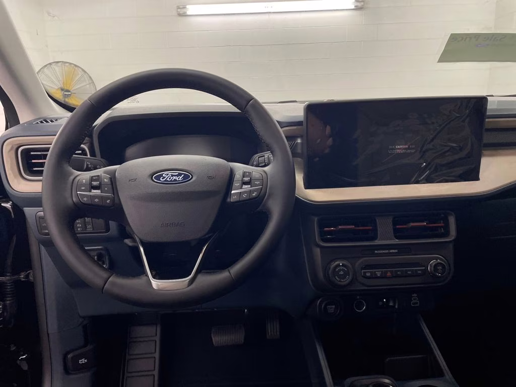 2025 SHADOW BLACK Ford Maverick Lariat AWD Truck