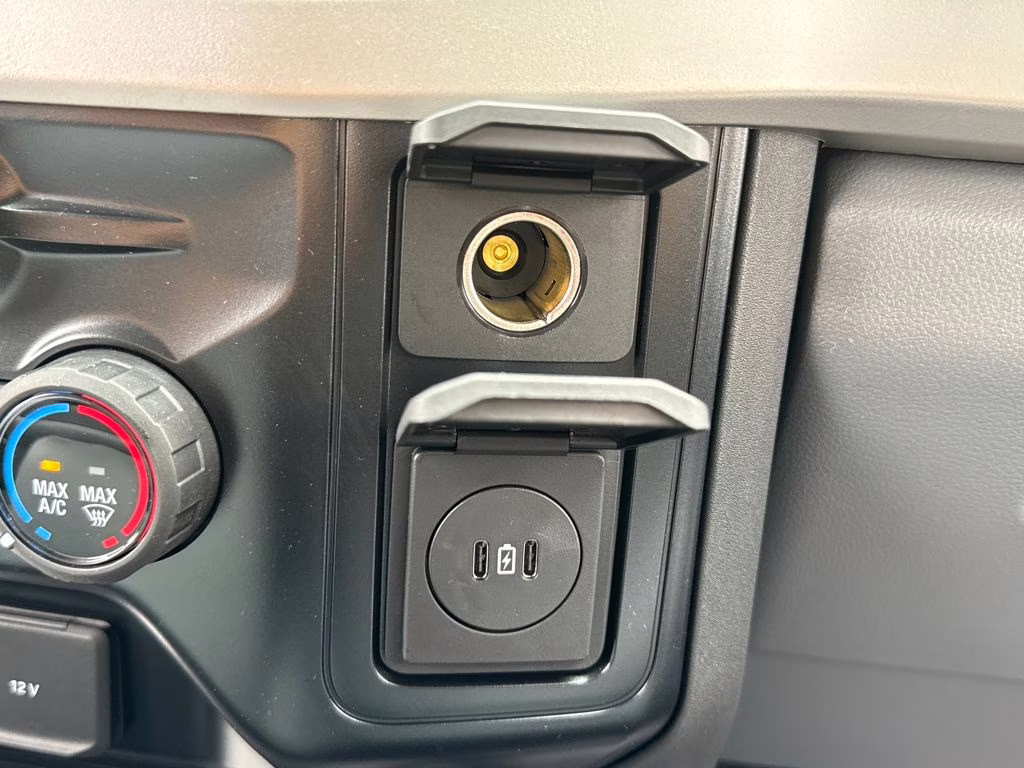 2025 Oxford White Ford Super Duty F-350 DRW XL RWD Chassis