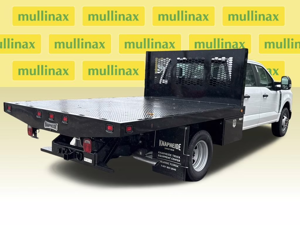 2025 Oxford White Ford Super Duty F-350 DRW XL RWD Chassis