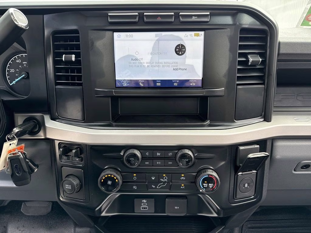 2024 Oxford White Ford Super Duty F-600 XL RWD Chassis