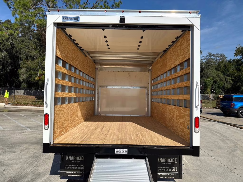 2026 Oxford White Ford E-350SD Base RWD Truck