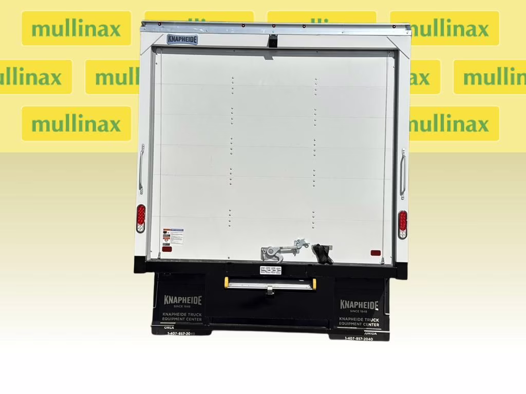 2026 Oxford White Ford E-350SD Base RWD Truck