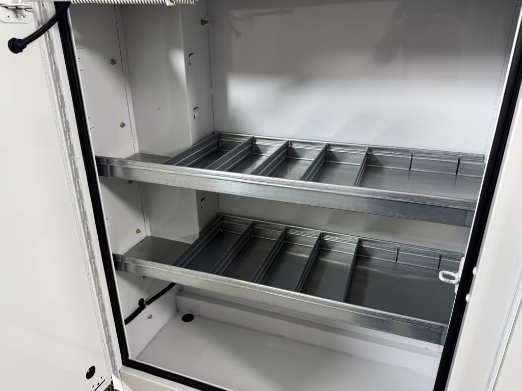 2026 Oxford White Ford E-350SD Base RWD Truck