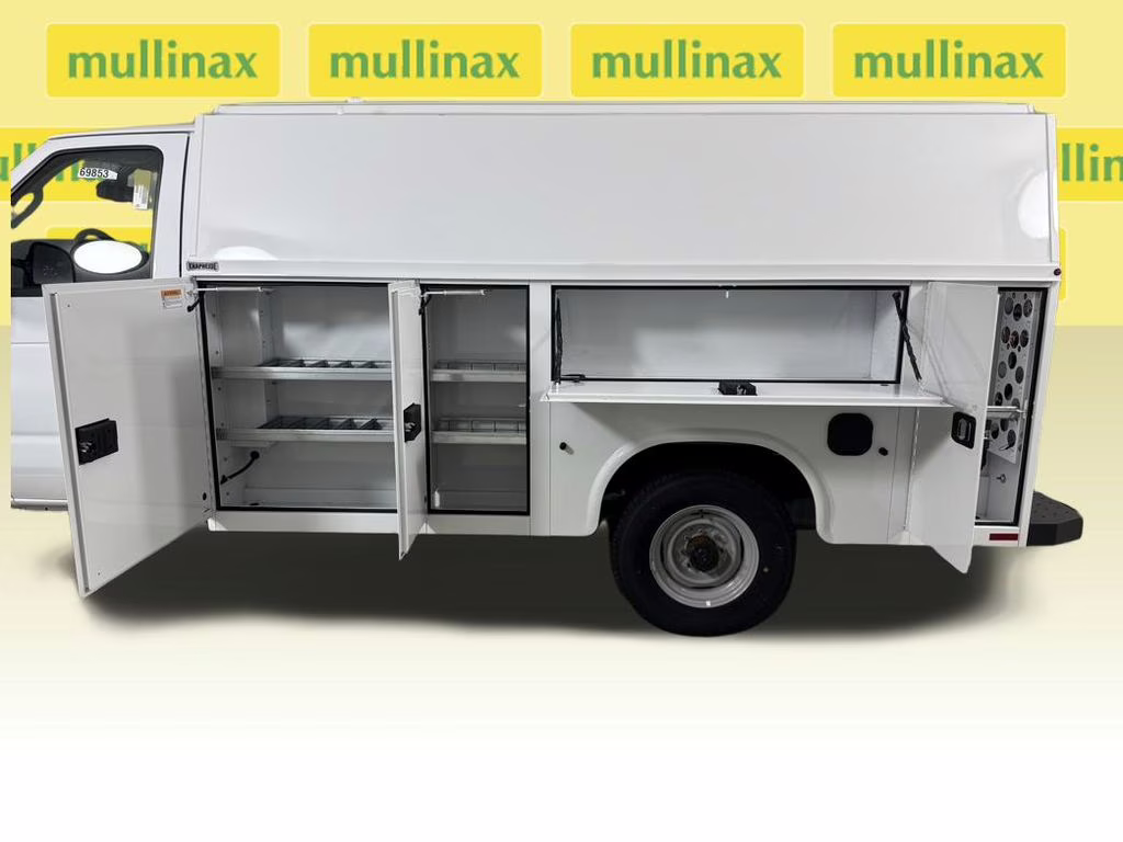 2026 Oxford White Ford E-350SD Base RWD Truck