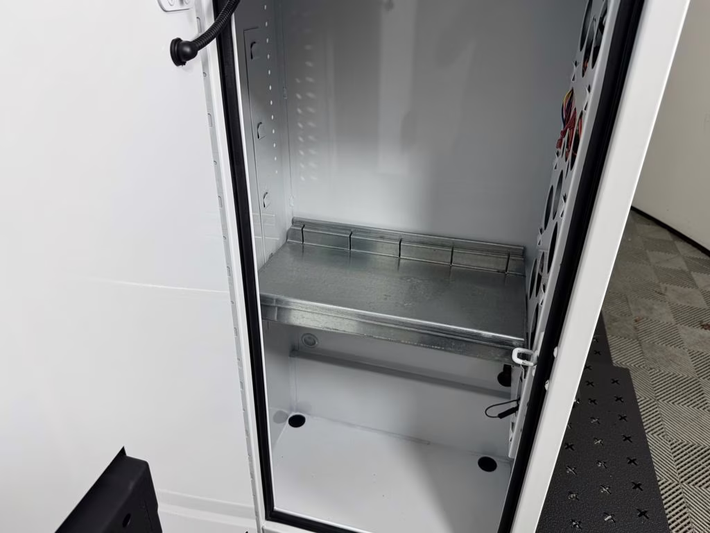 2026 Oxford White Ford E-350SD Base RWD Truck