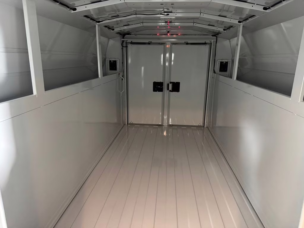 2026 Oxford White Ford E-350SD Base RWD Truck