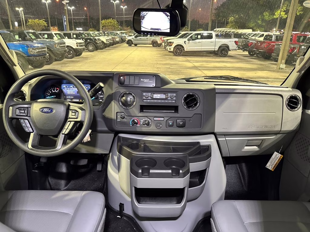 2026 Oxford White Ford E-350SD Base RWD Truck