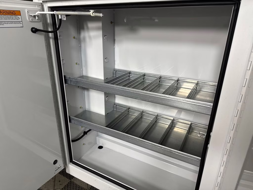 2026 Oxford White Ford E-350SD Base RWD Truck