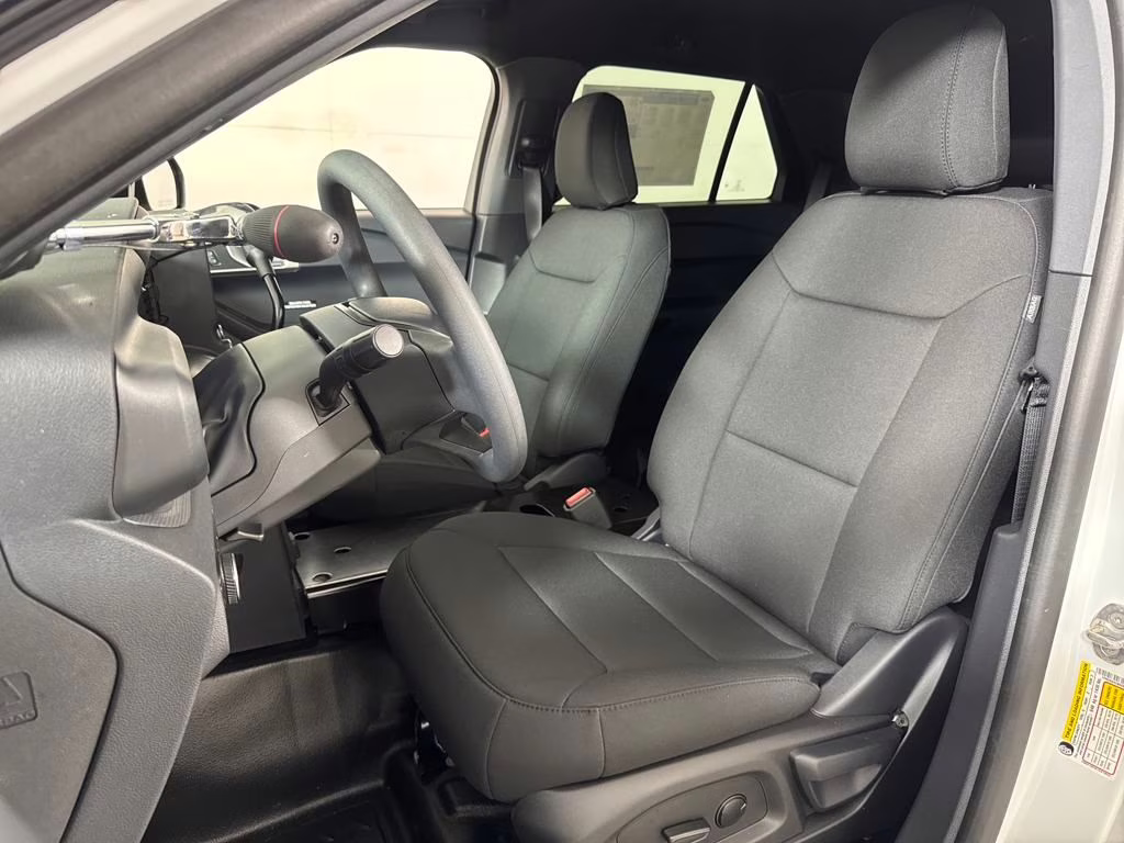 2025 Oxford White Ford Utility Police Interceptor Base AWD SUV
